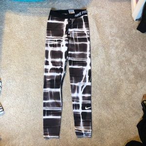 Nike Pro Workout Leggings
